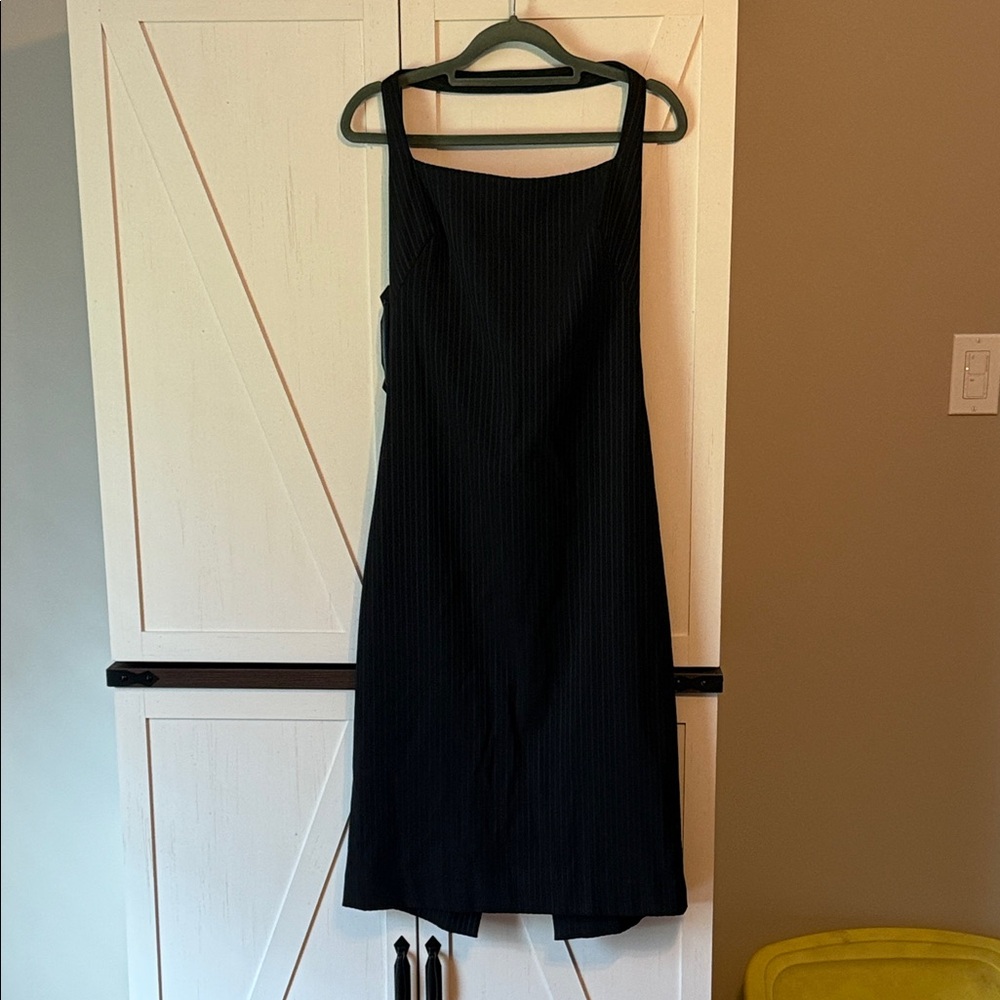 BEBE sz 8 pinstripe dress. Dress up or down.